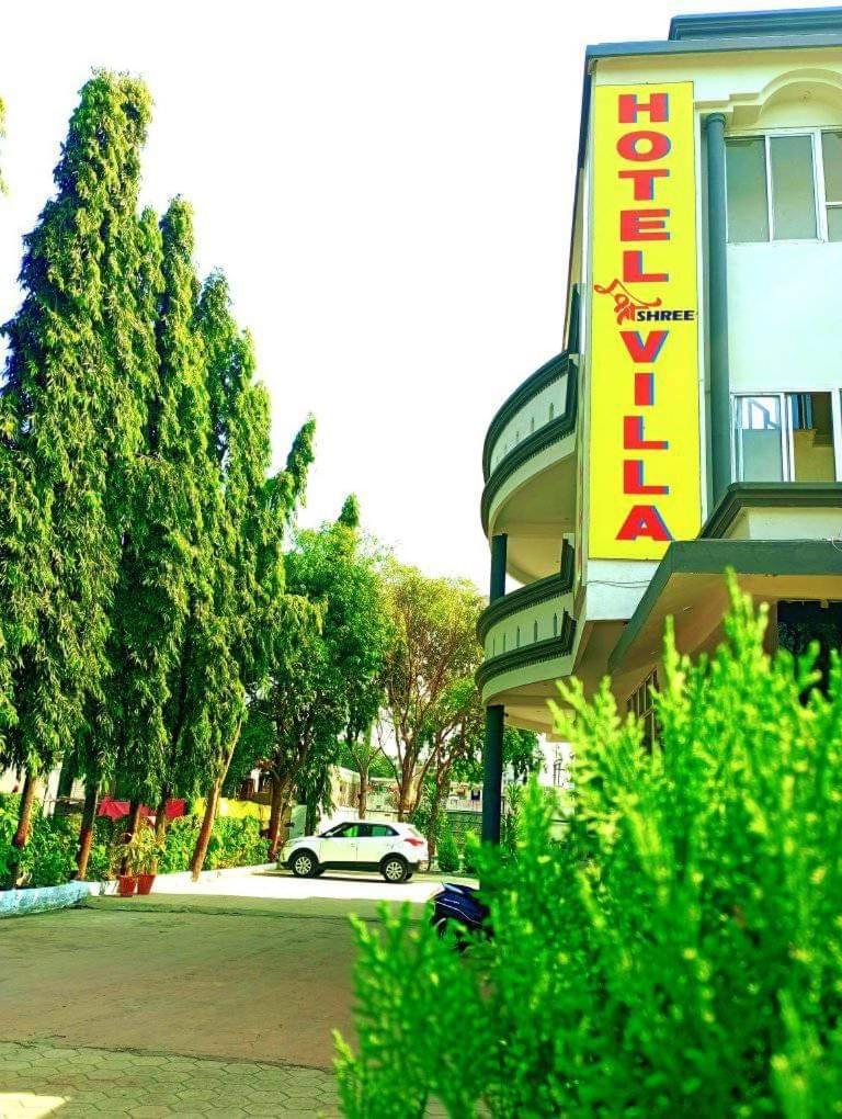 Hotel Shree Villa Harsola Bilik gambar